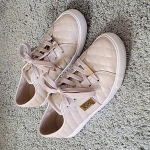 G by Guess women's 9.5